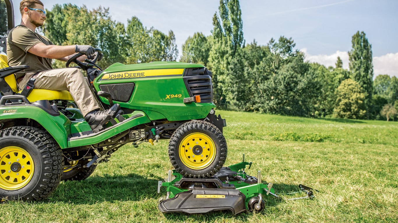 X949, alati, traktori za travnjake, oprema za sjedeće kosilice, serija X900, pogon iznad kućišta