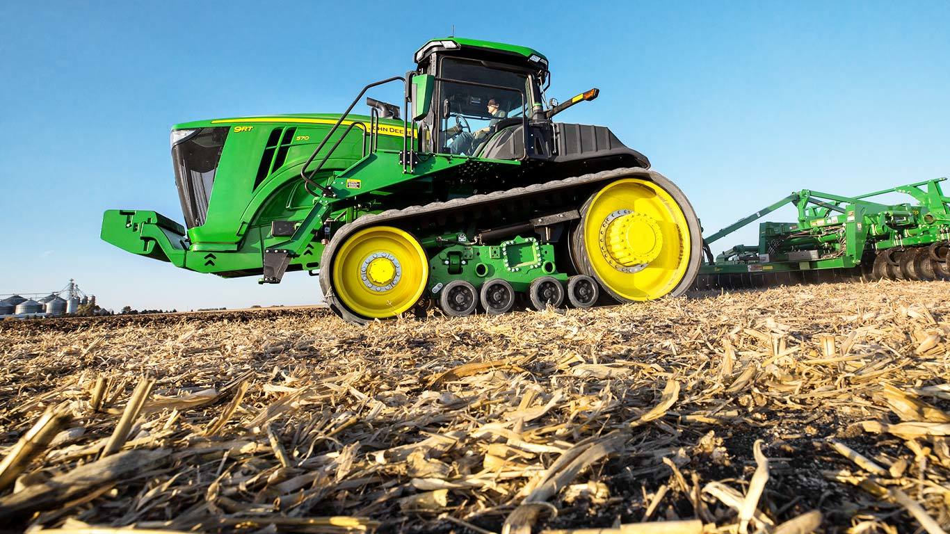  Traktor serije 9 l John Deere